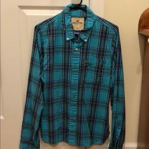 Hollister men’s plaid button down